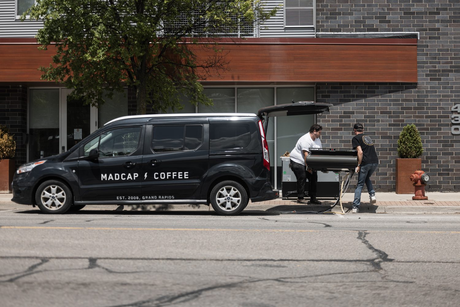 Madcap crew arriving in Ferndale